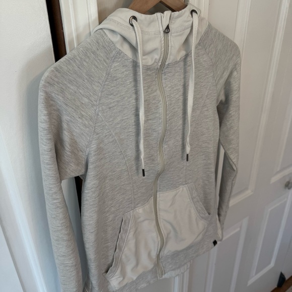 Studio by Energy Zone Women’s Zip Up Athletic Sweater Size Small - Picture 3 of 13